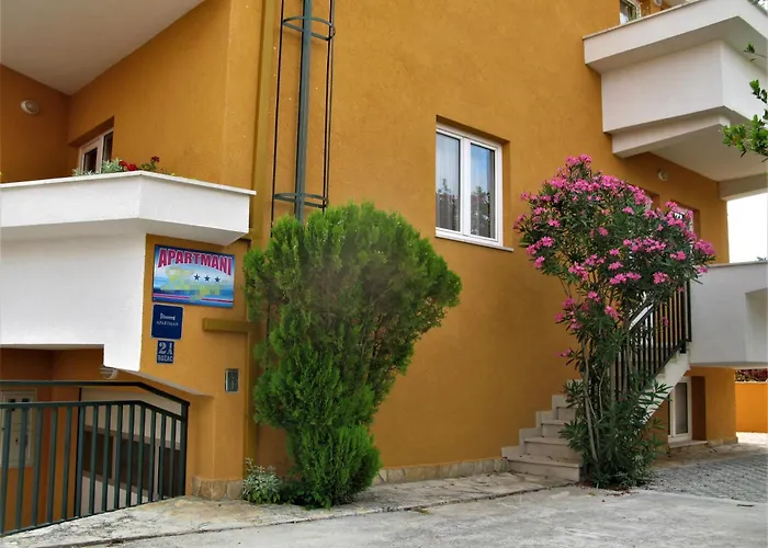 Apartments By The Sea Okrug Gornji, Ciovo - 22139