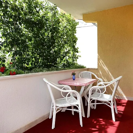 Apartments By The Sea Okrug Gornji, Ciovo - 22139 Trogir Exterior photo