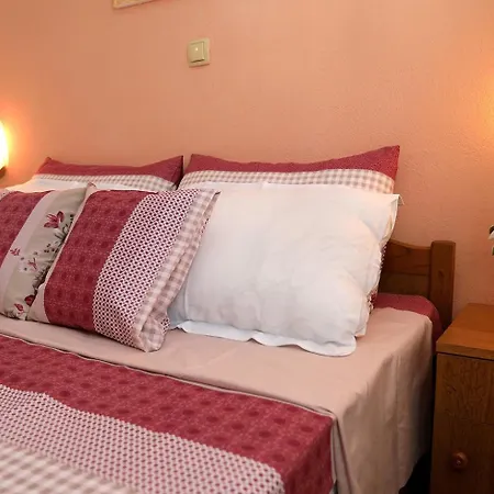 Apartments By The Sea Okrug Gornji, Ciovo - 22139 Trogir Room photo