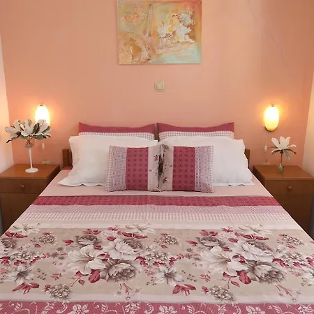 Apartments By The Sea Okrug Gornji, Ciovo - 22139 Trogir Room photo
