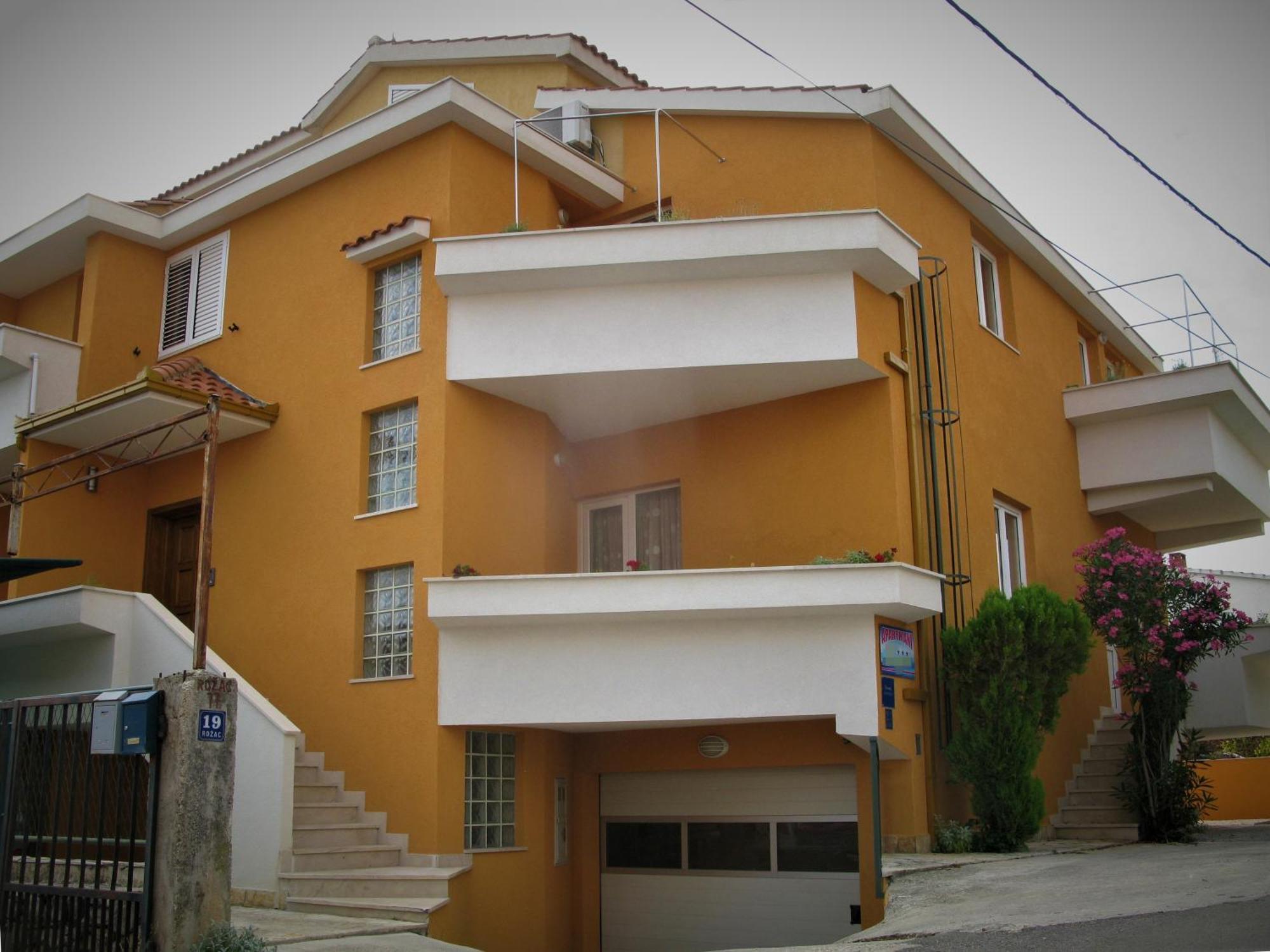 Apartment By The Sea Okrug Gornji, Ciovo - 22139 *